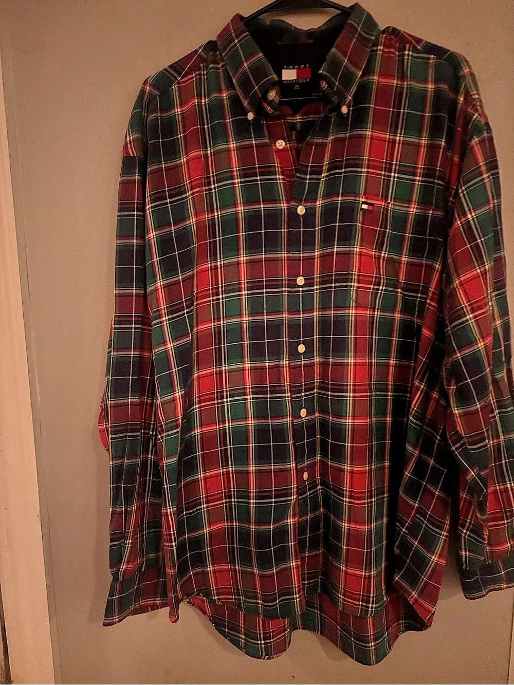 Tommy Hilfiger Vintage Tartan Plaid Long Sleeve Button-Down Shirt Button-Down